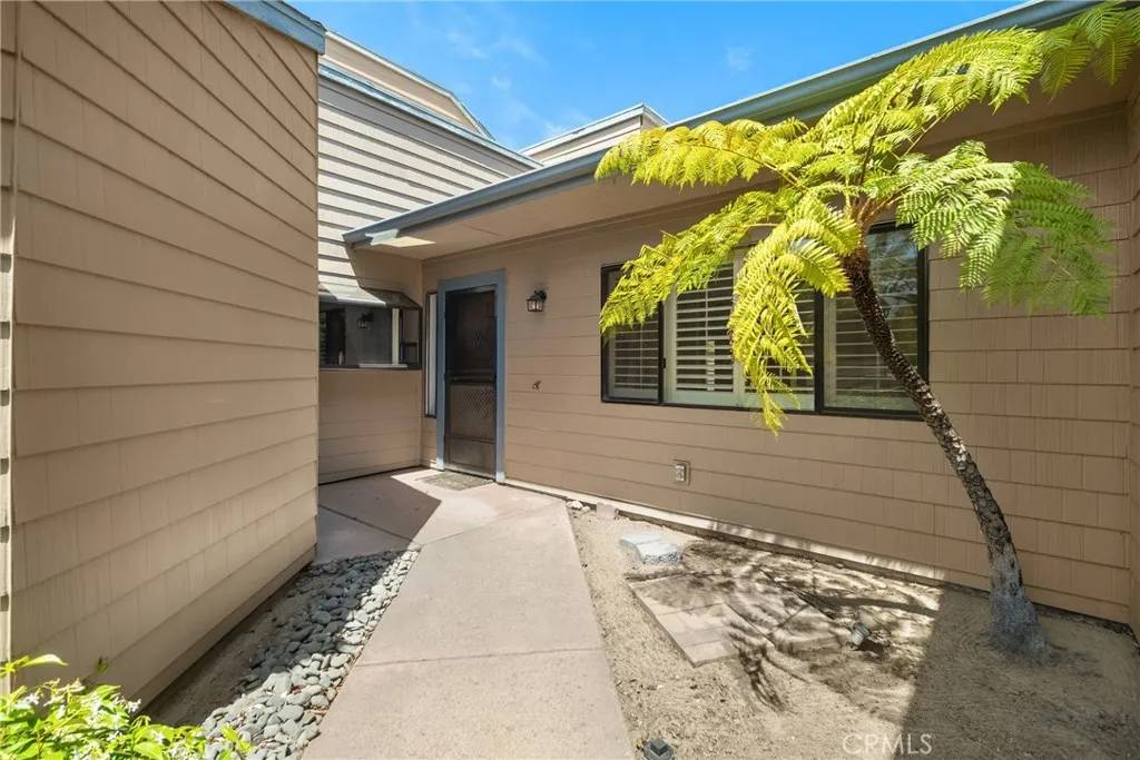 Santa Maria, CA 93455,1512 Oakridge Park