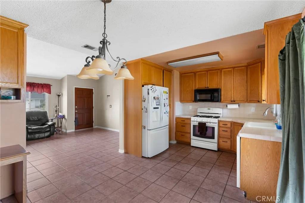 Santa Maria, CA 93454,924 Grapevine Road