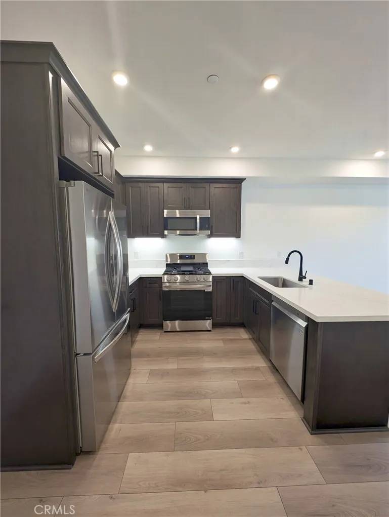 Grover Beach, CA 93433,402 W Grand Avenue #106