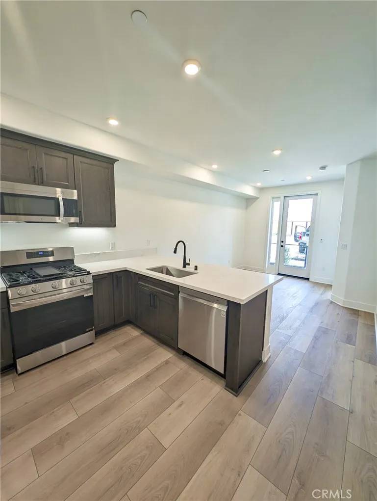 Grover Beach, CA 93433,402 W Grand Avenue #106