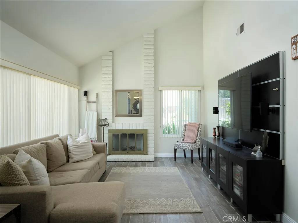 Santa Maria, CA 93455,402 Espalier Drive