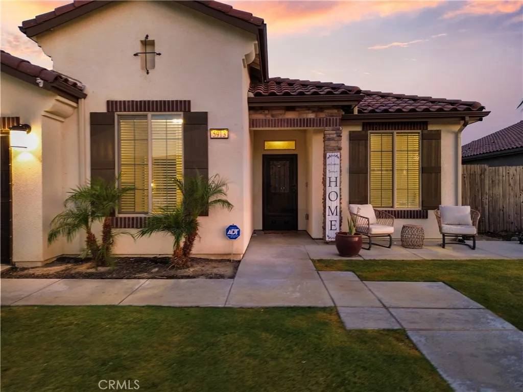Bakersfield, CA 93313,5913 Blue Spruce Avenue