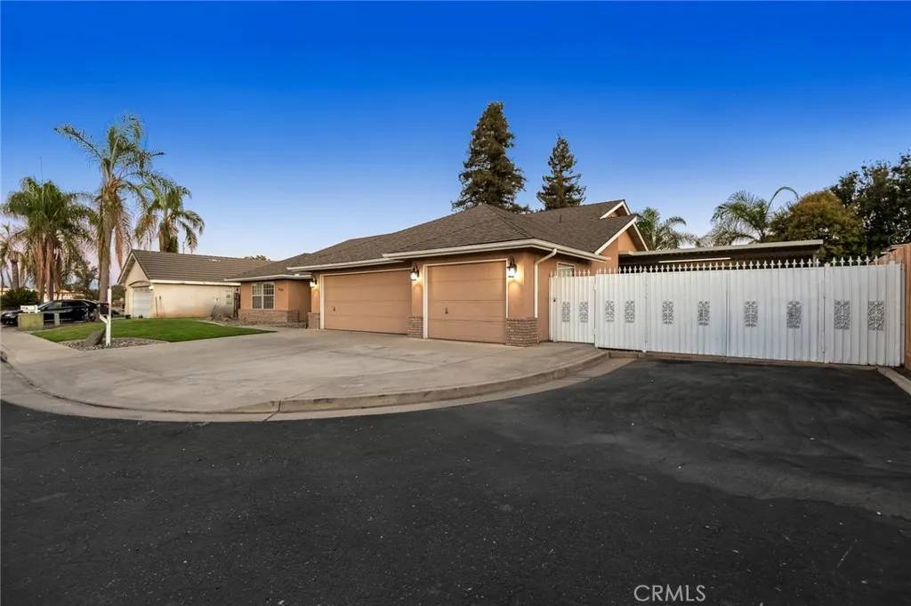 Visalia, CA 93292,3529 E Cecil Court