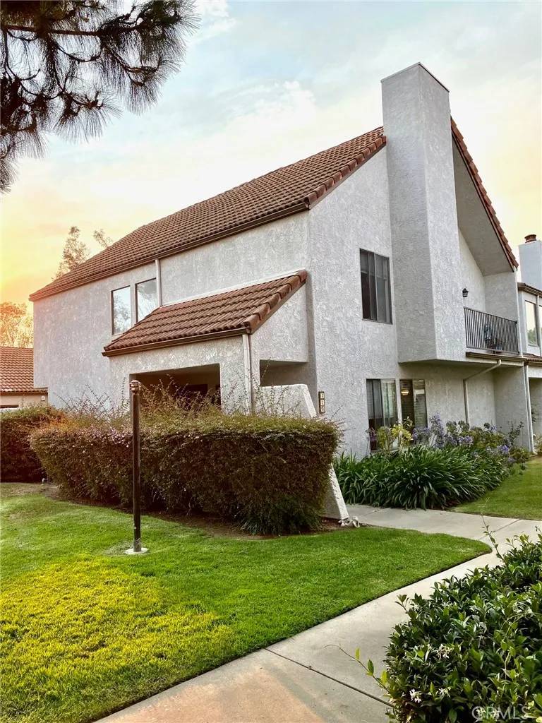 Santa Maria, CA 93454,310 El Calle Jon