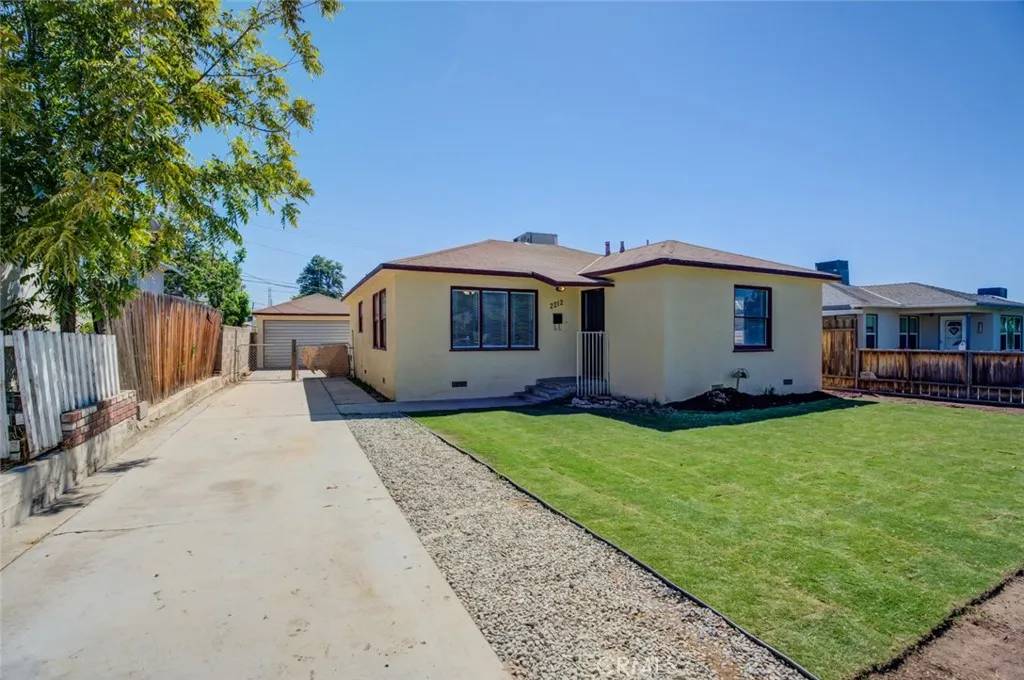 Bakersfield, CA 93308,2212 Watson Street