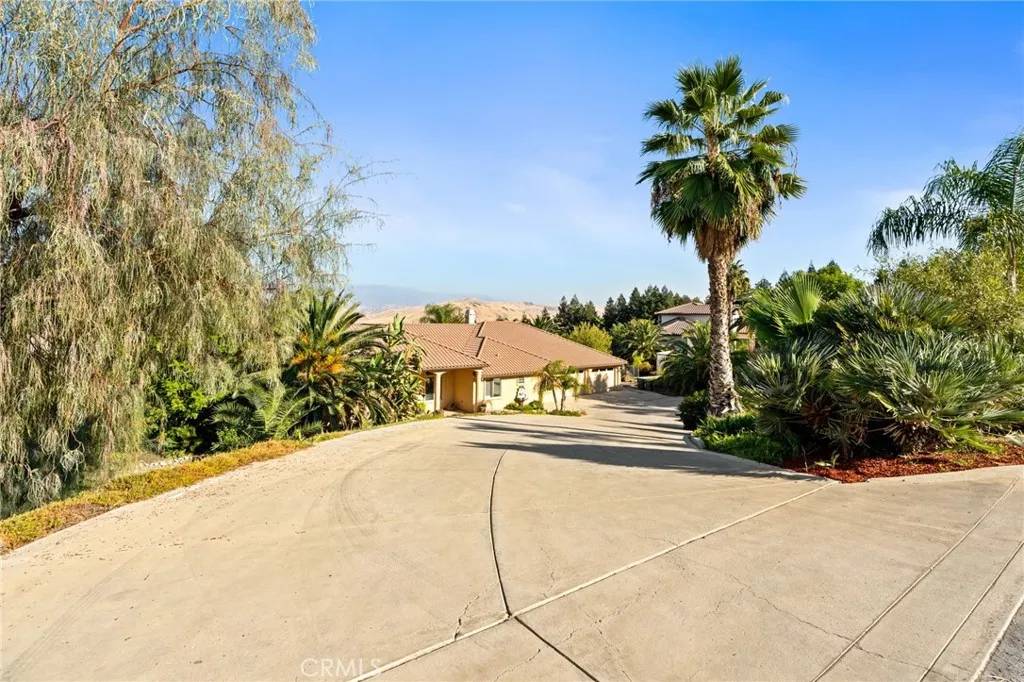 Exeter, CA 93221,463 High Sierra