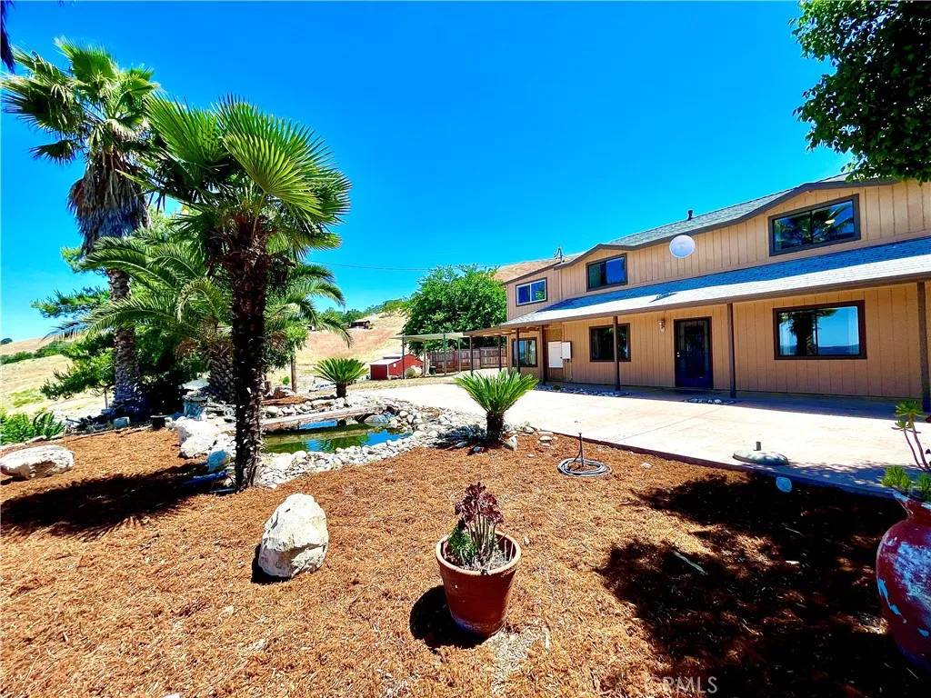 Templeton, CA 93465,3660 E. HWY. 41