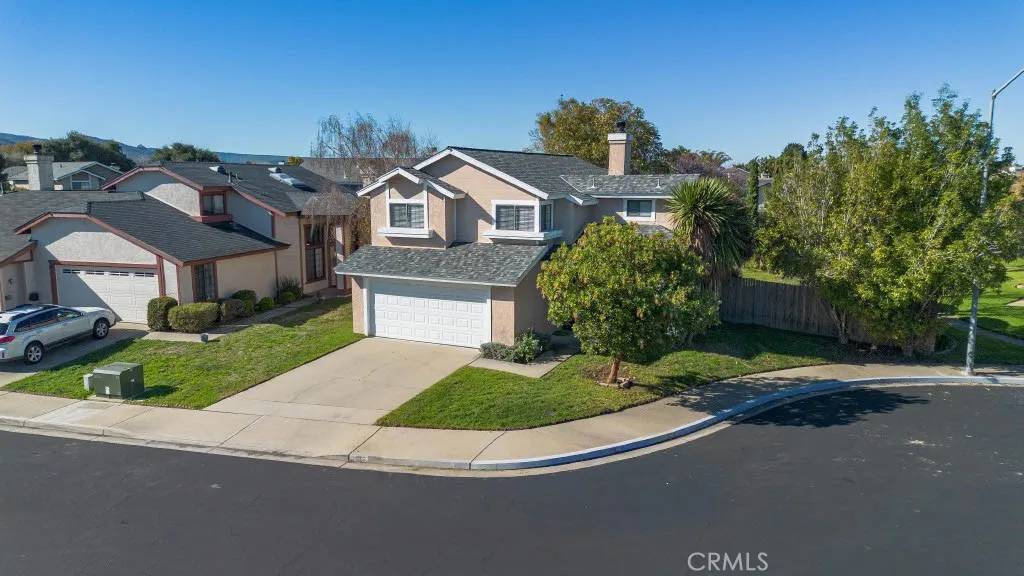 Lompoc, CA 93436,1217 Iris Court