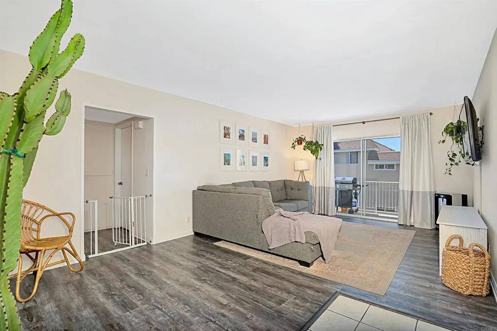 La Mesa, CA 91941,4475 Dale Avenue #220