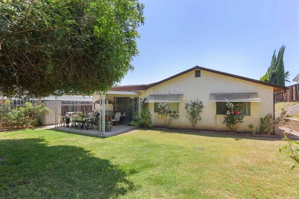 Lakeside, CA 92040,10355 Lozita Way