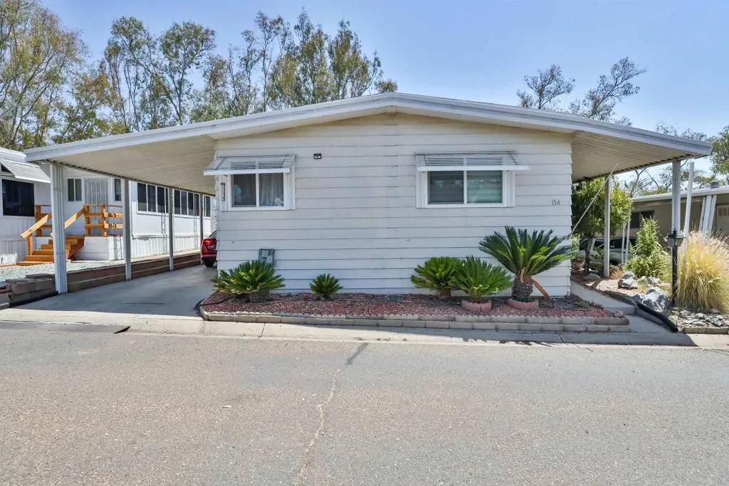 Santee, CA 92071,8712 N Magnolia #154