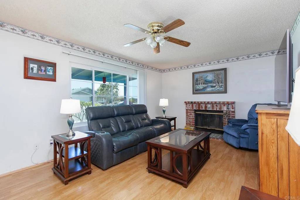 San Diego, CA 92126,9904 PARKDALE AVE.
