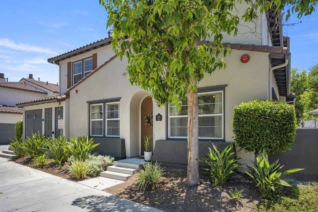 Chula Vista, CA 91915,2174 Desert Hare Court #101