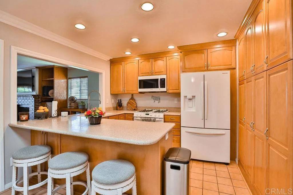 Chula Vista, CA 91911,572 Azalea Street