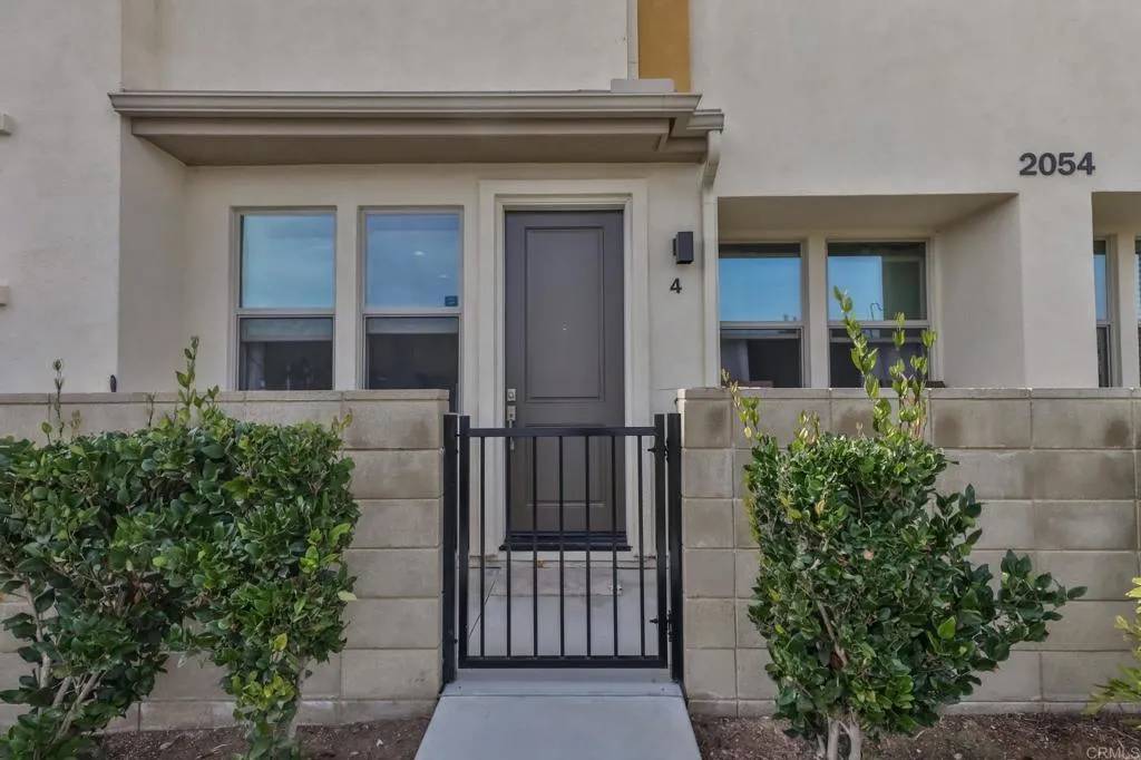 Chula Vista, CA 91915,2054 Tango Loop #4