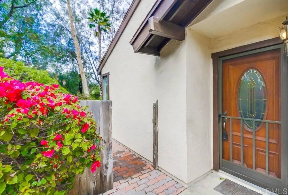 El Cajon, CA 92019,2104 Greencrest Drive