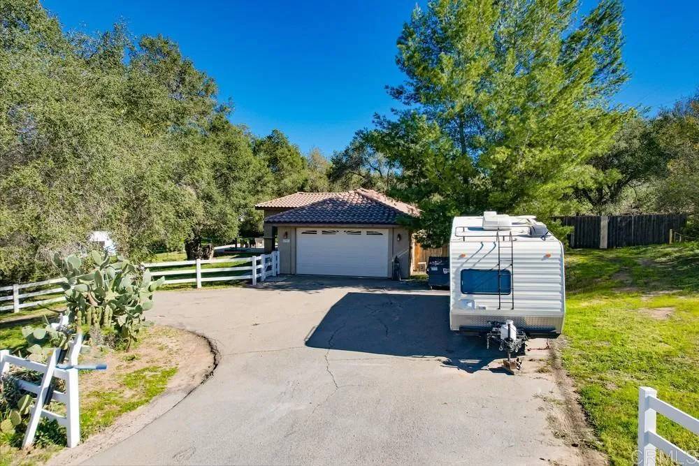 Lakeside, CA 92040,12911 Old Barona Rd