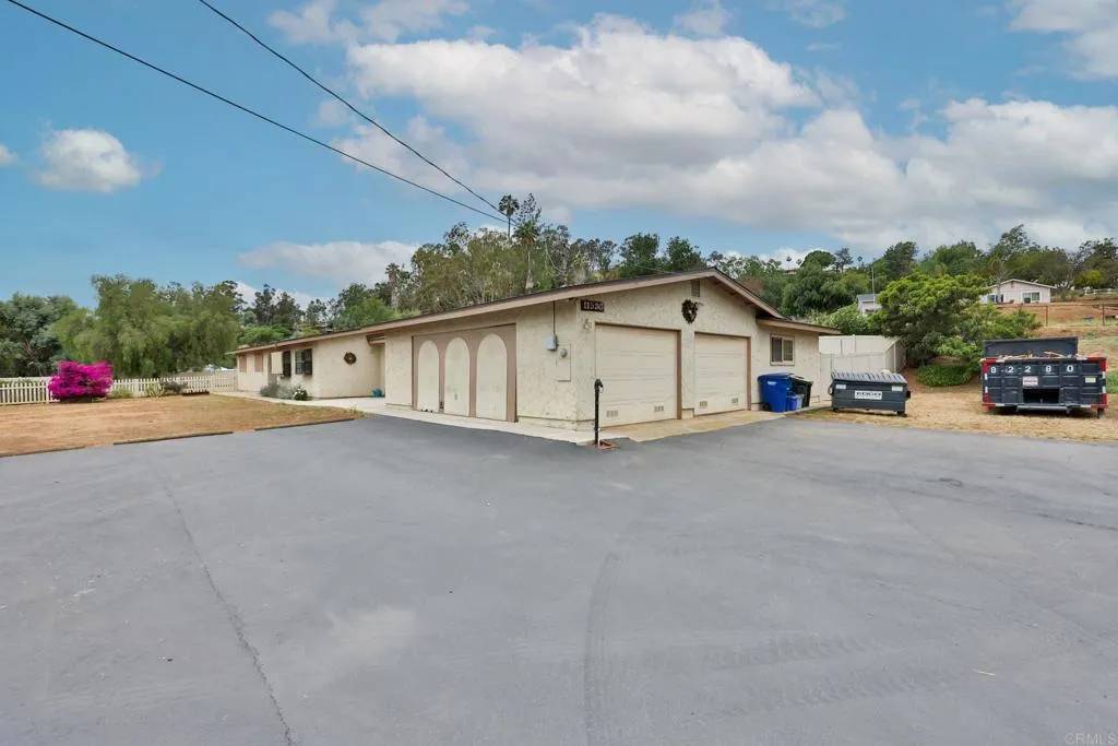 Lakeside, CA 92040,11530 Posthill Place