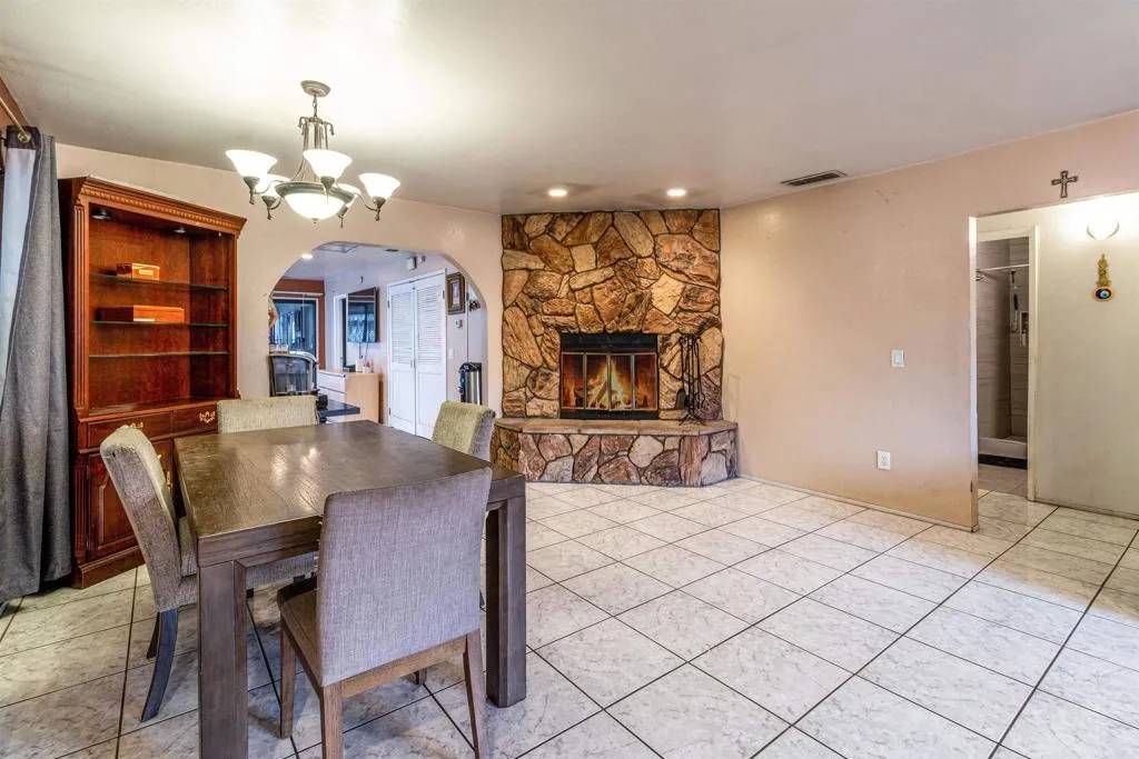 El Cajon, CA 92020,1080 E Washington Ave Avenue