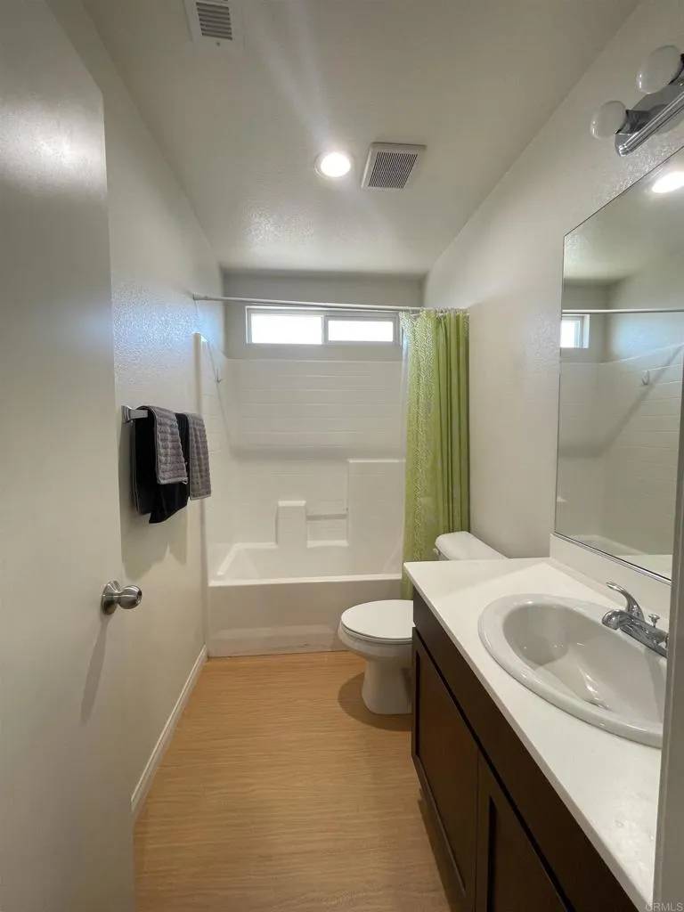 Imperial, CA 92251,2302 Baily Ray Avenue