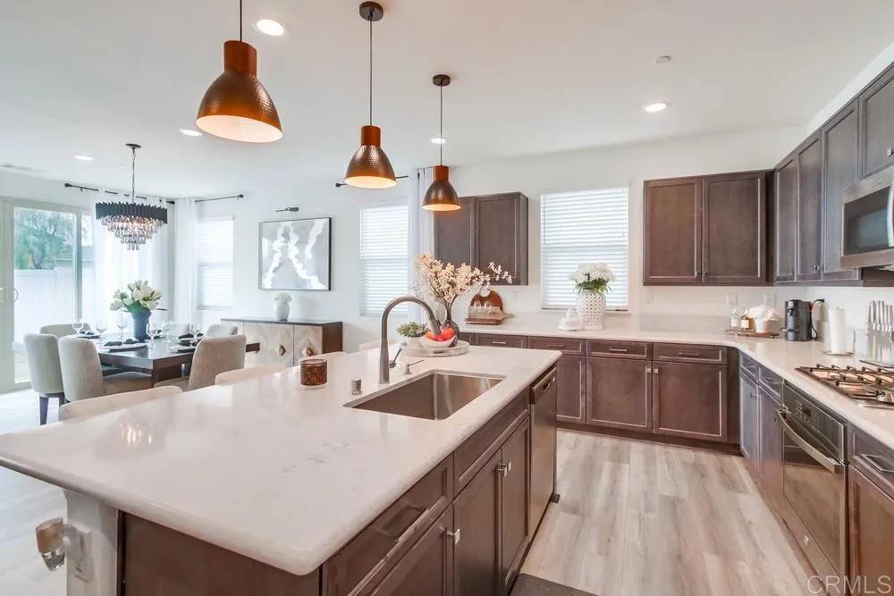 Valley Center, CA 92082,27945 Autumn Court