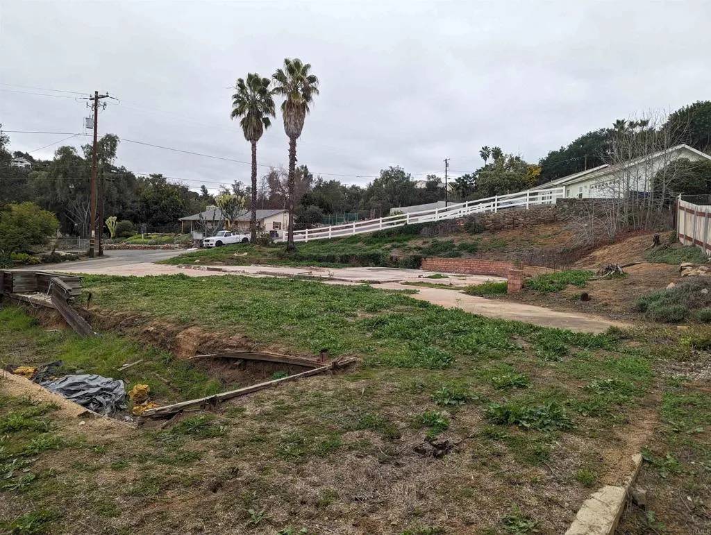 El Cajon, CA 92021,260 East Ln