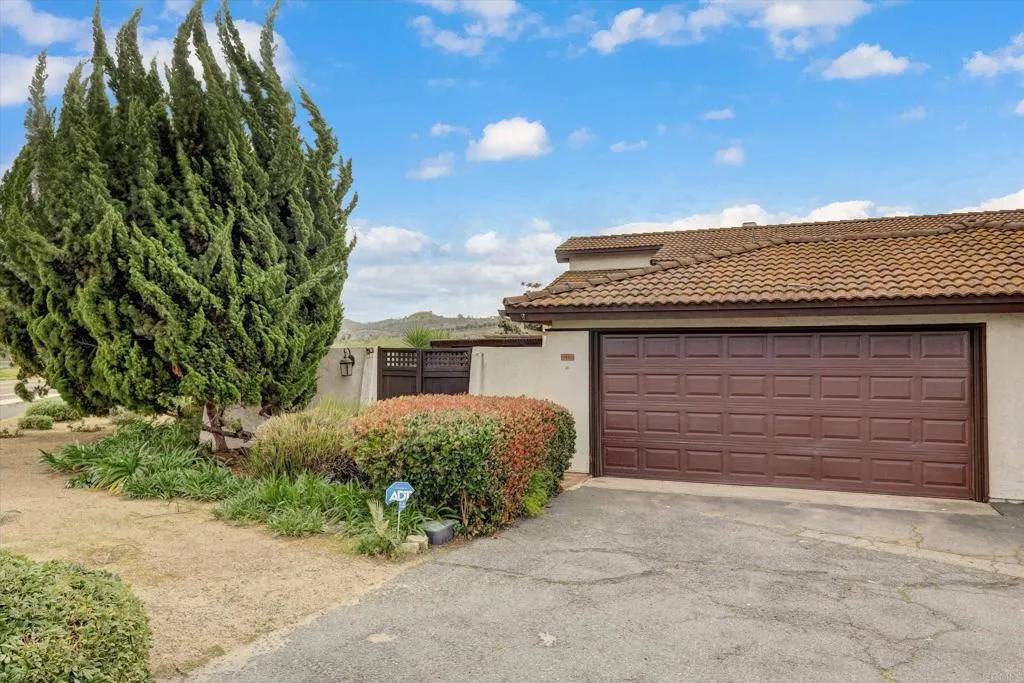 Bonsall, CA 92003,5496 Villas Drive