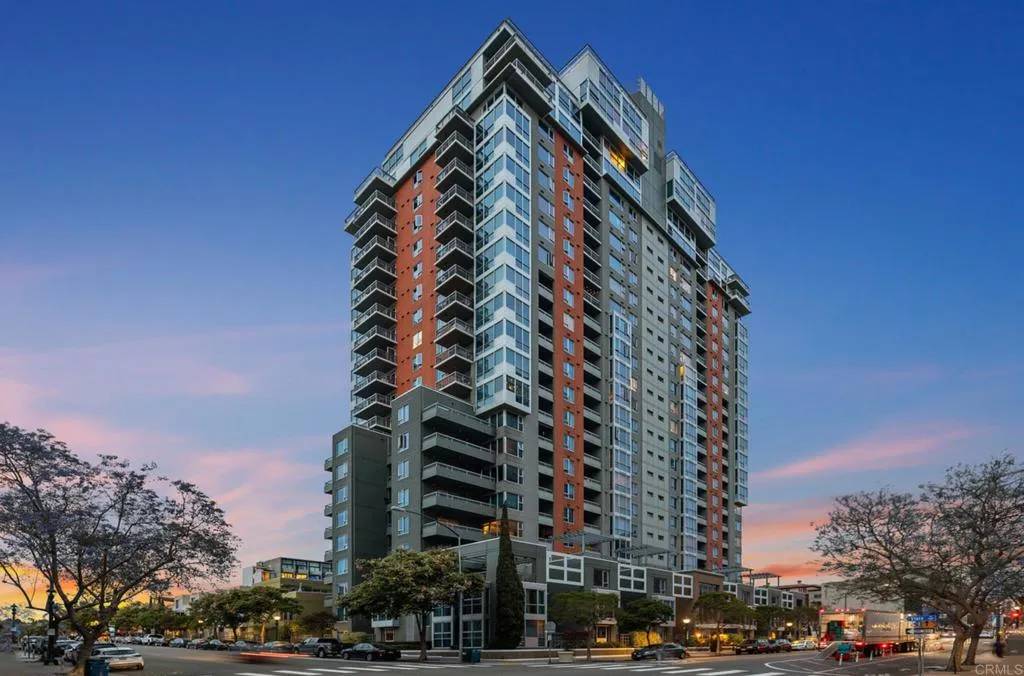 San Diego, CA 92101,300 W Beech Street #4