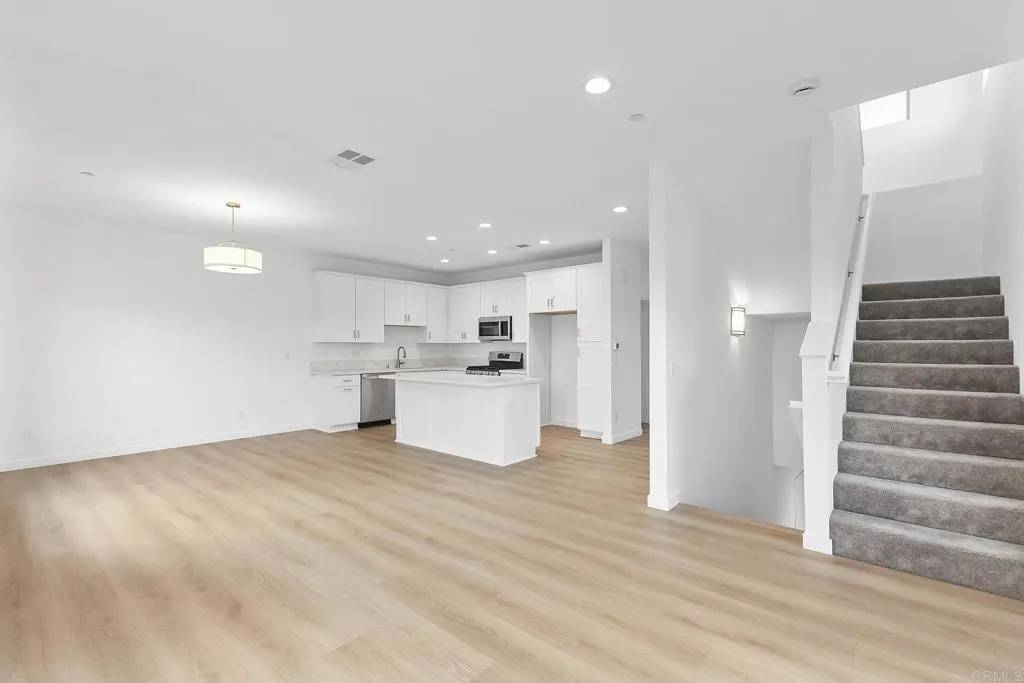 Lemon Grove, CA 91945,8547 Vista Azul Pl