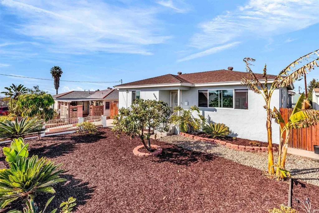 San Diego, CA 92139,6044 Roanoke Street