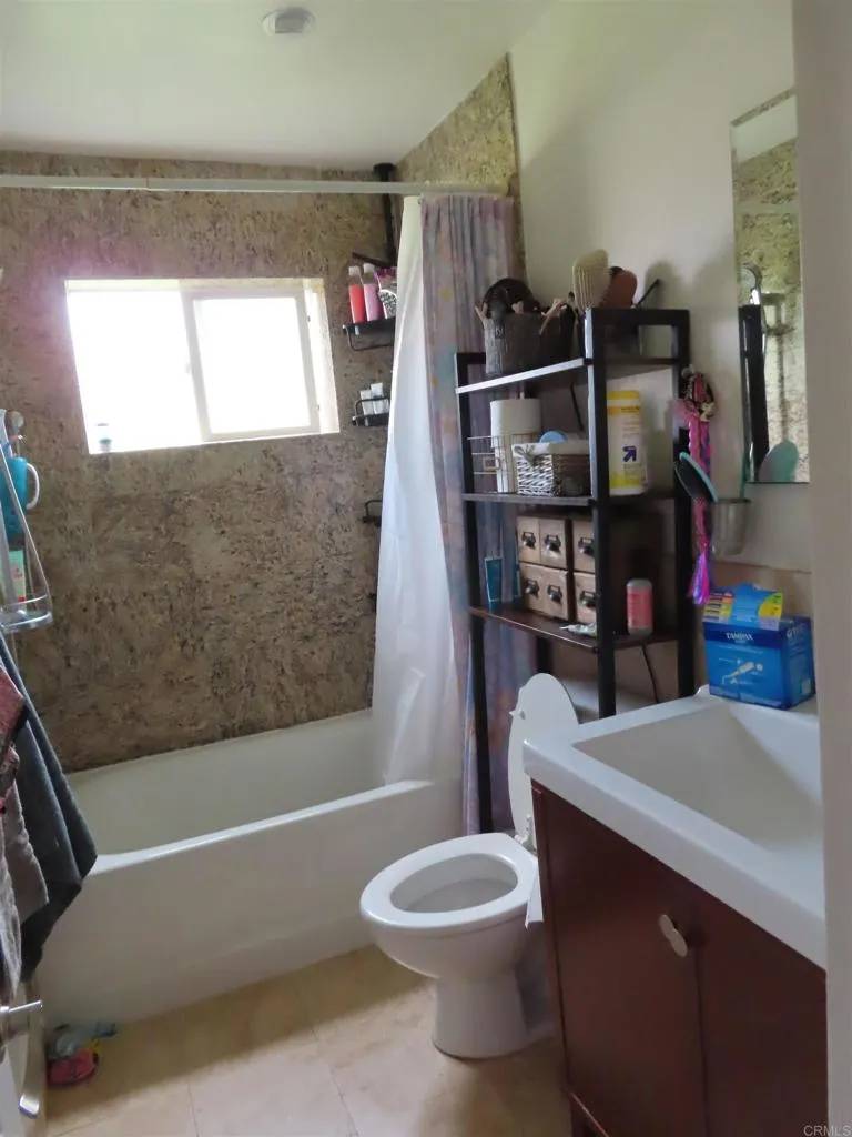 La Mesa, CA 91942,8635 Mellmanor Drive #B