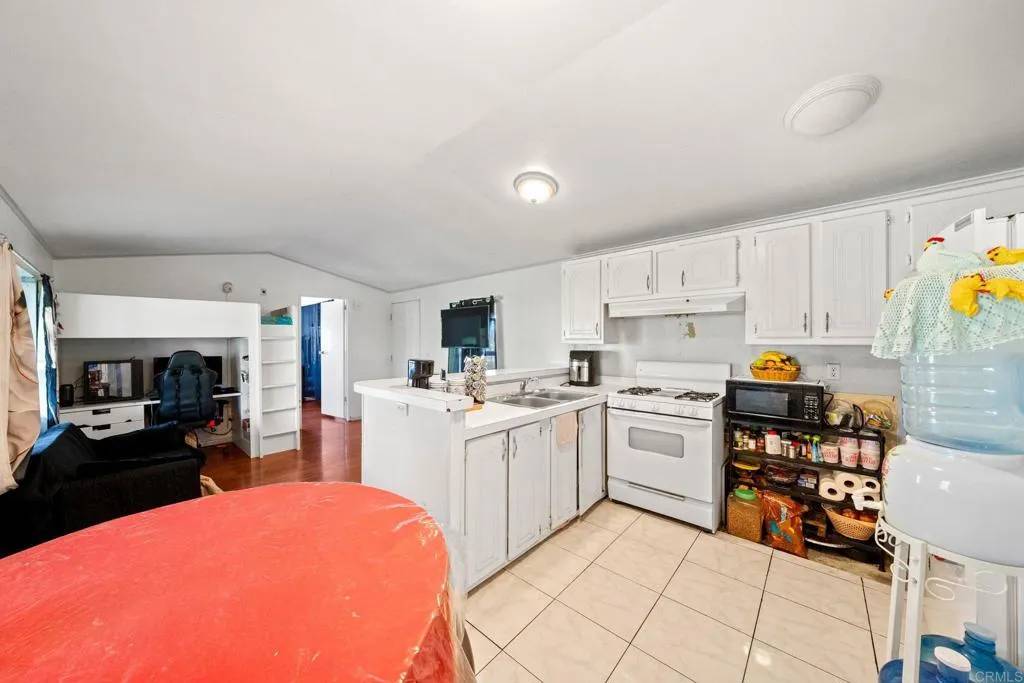 Spring Valley, CA 91977,2515 Sweetwater Rd #42