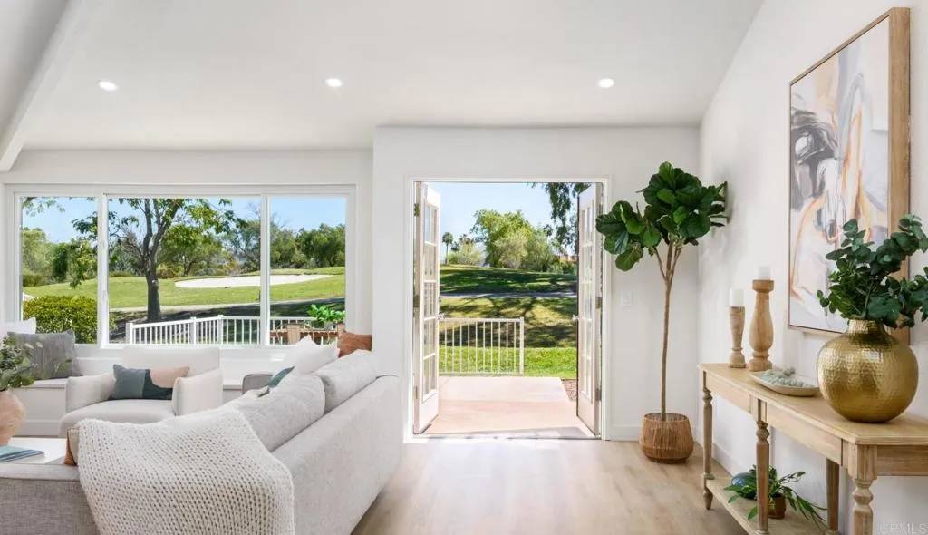 San Diego, CA 92128,12142 Royal Birkdale Row #F
