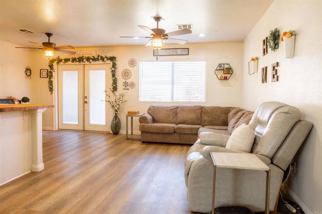 Brawley, CA 92227,731 River Drive