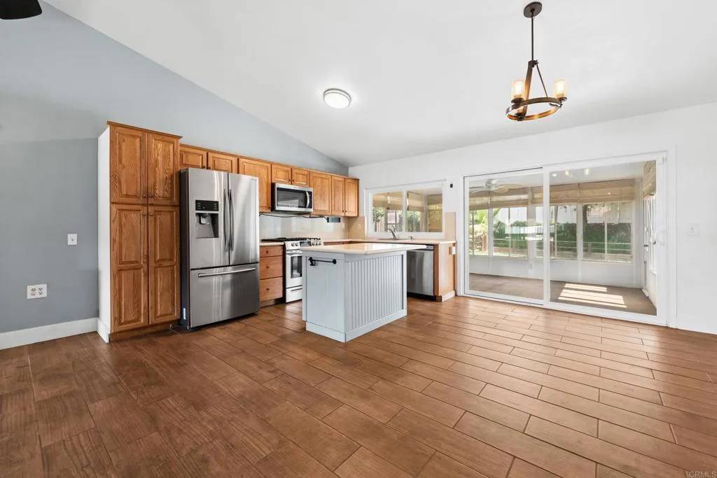 Temecula, CA 92592,45656 Muirfield Drive