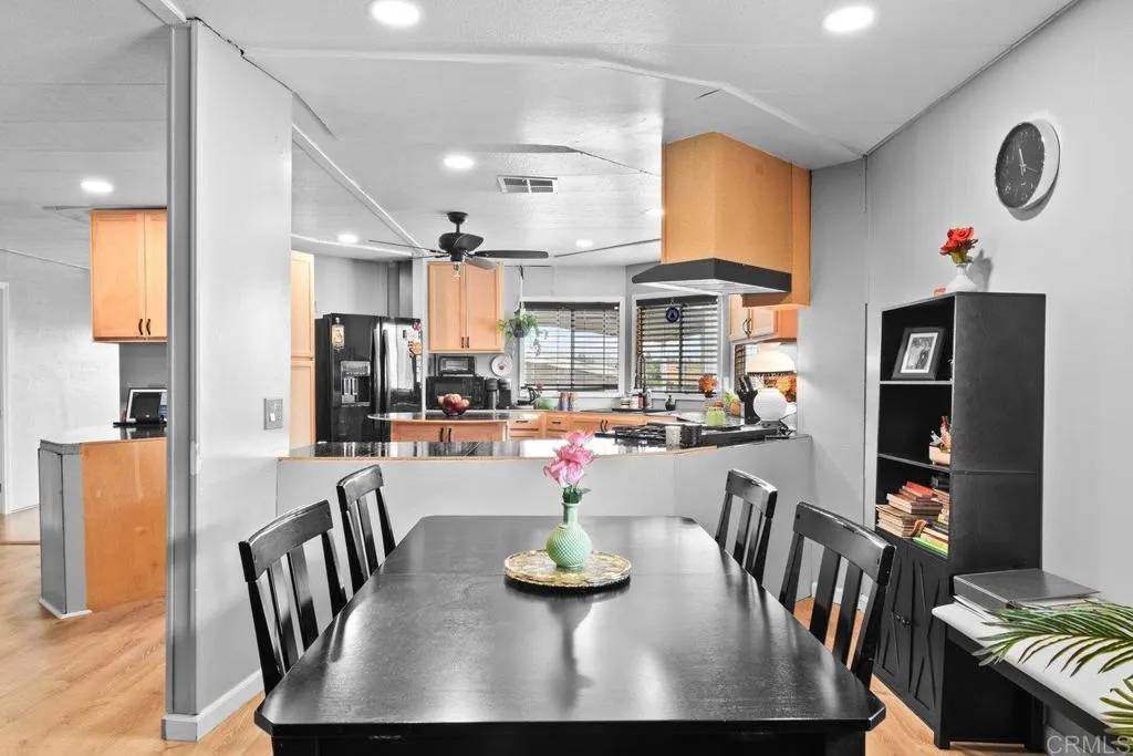 Santee, CA 92071,8701 Mesa Rd #150