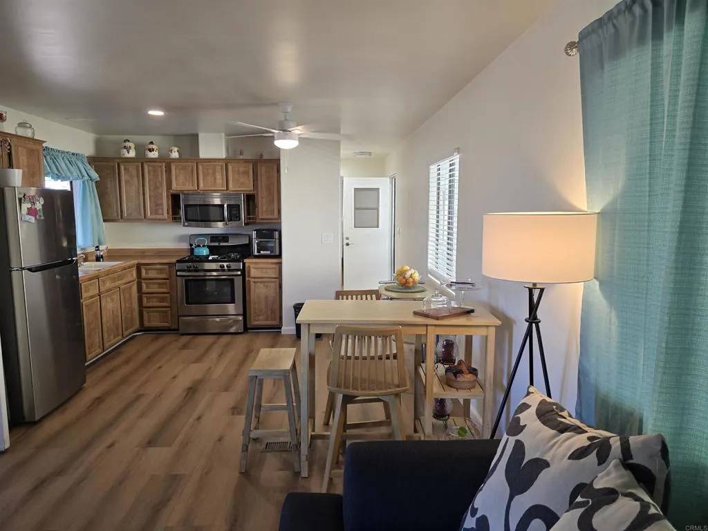 El Cajon, CA 92019,410 S 1st street #138