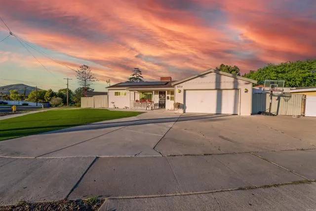 La Mesa, CA 91942,8100 8100 Binney Place