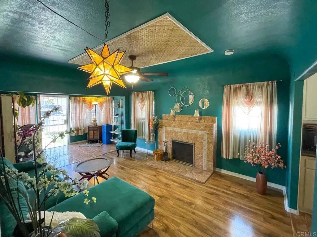 National City, CA 91950,212 E 4th Street