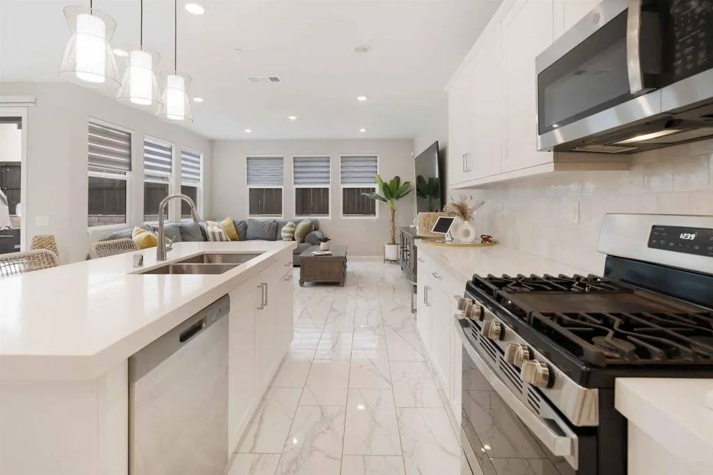 Chula Vista, CA 91913,1662 Whitmore Loop