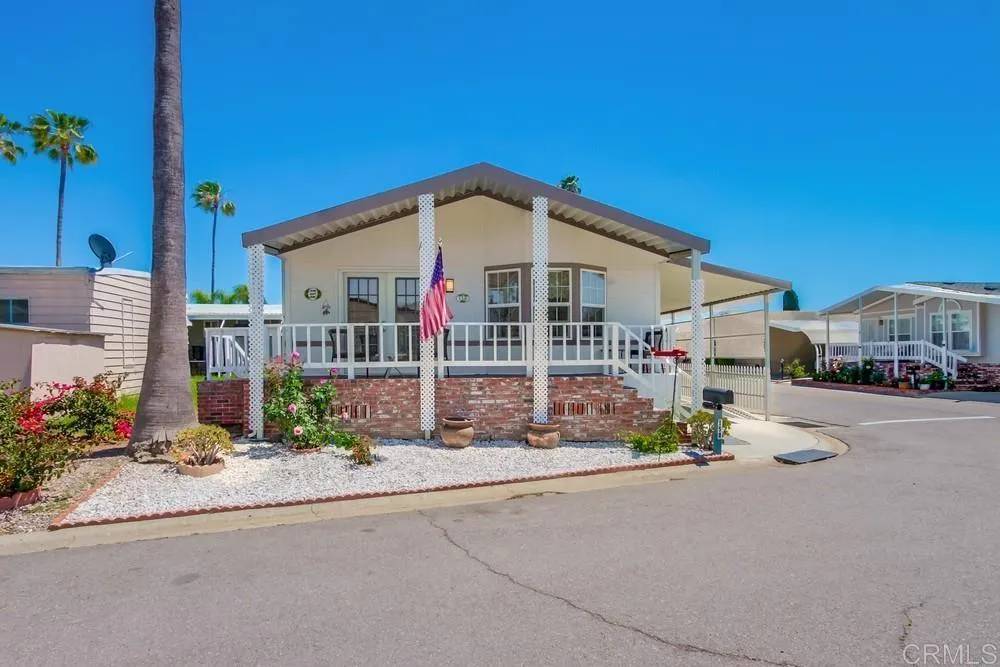 Escondido, CA 92027,2300 E Valley Parkway #158