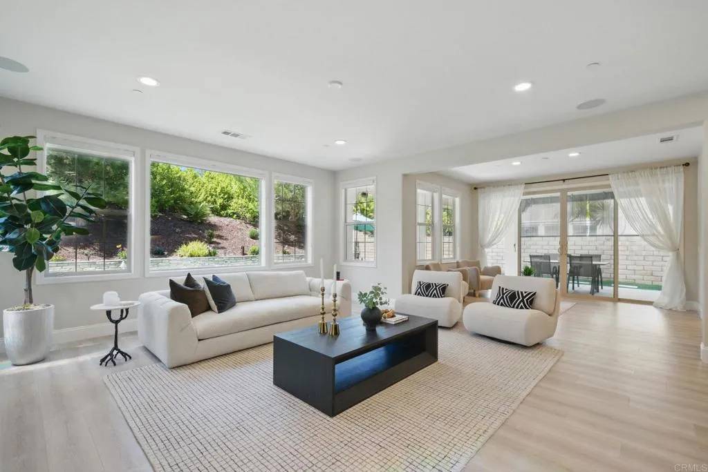San Diego, CA 92130,13560 Tierra Vista Circle