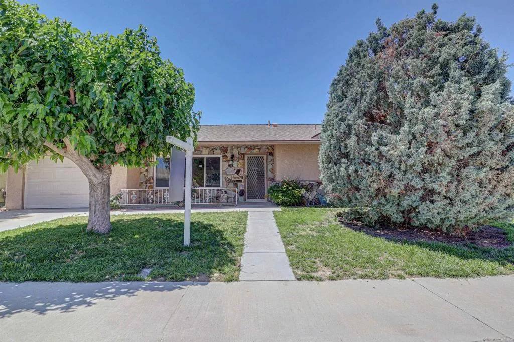 Hemet, CA 92543,1161 W Westmont Ave
