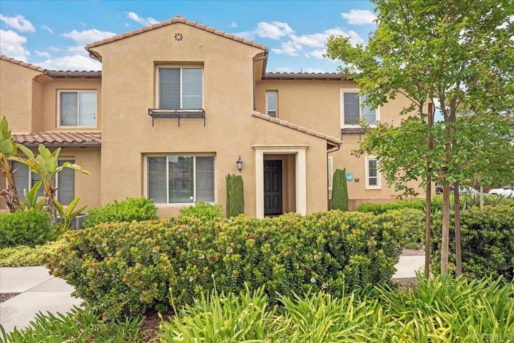 Chula Vista, CA 91915,2208 Pasadena Court #11