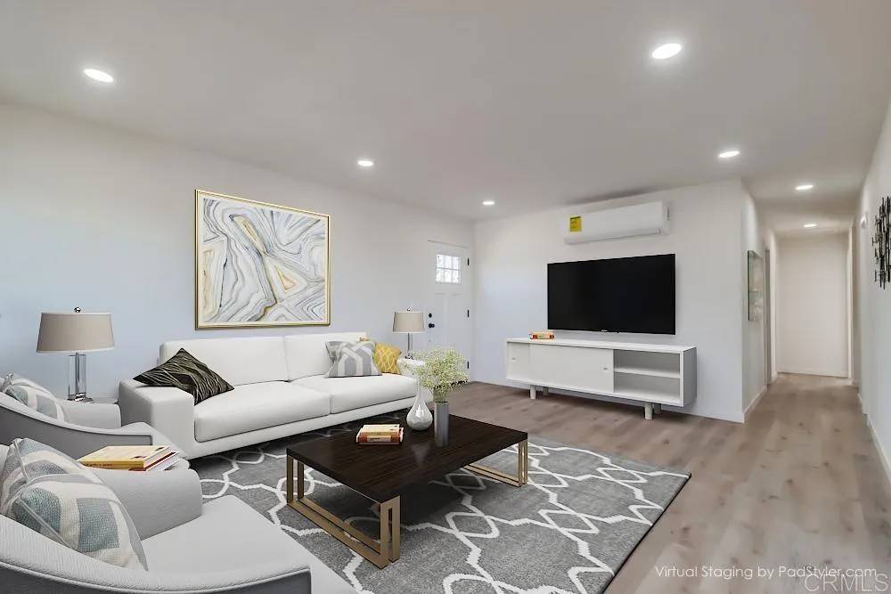 Spring Valley, CA 91977,1215 Grand Avenue