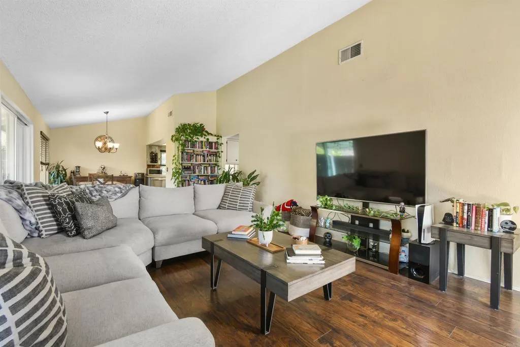 Spring Valley, CA 91977,2610 Hillridge Lane