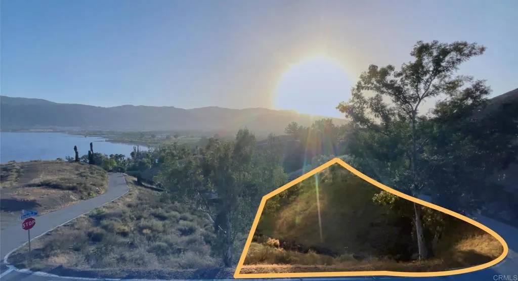 Lake Elsinore, CA 92530,0 Sky Line