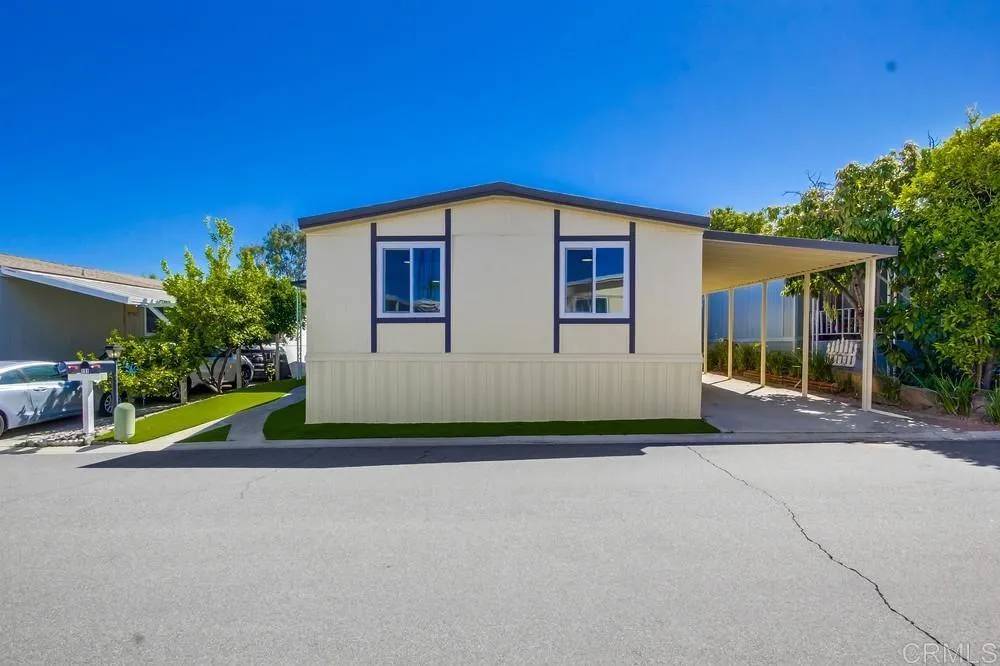 Lakeside, CA 92040,9395 Harritt Rd #131