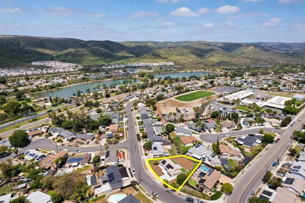 Santee, CA 92071,10107 Strathmore Drive