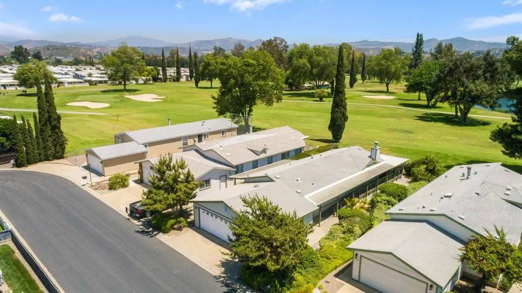 Lakeside, CA 92040,11851 Riverside #246